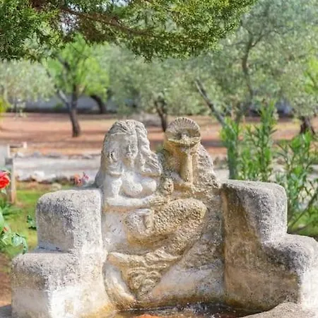 Trulli Parco Grande * Каровиньо