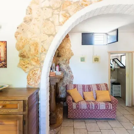 Trulli Parco Grande * Каровиньо